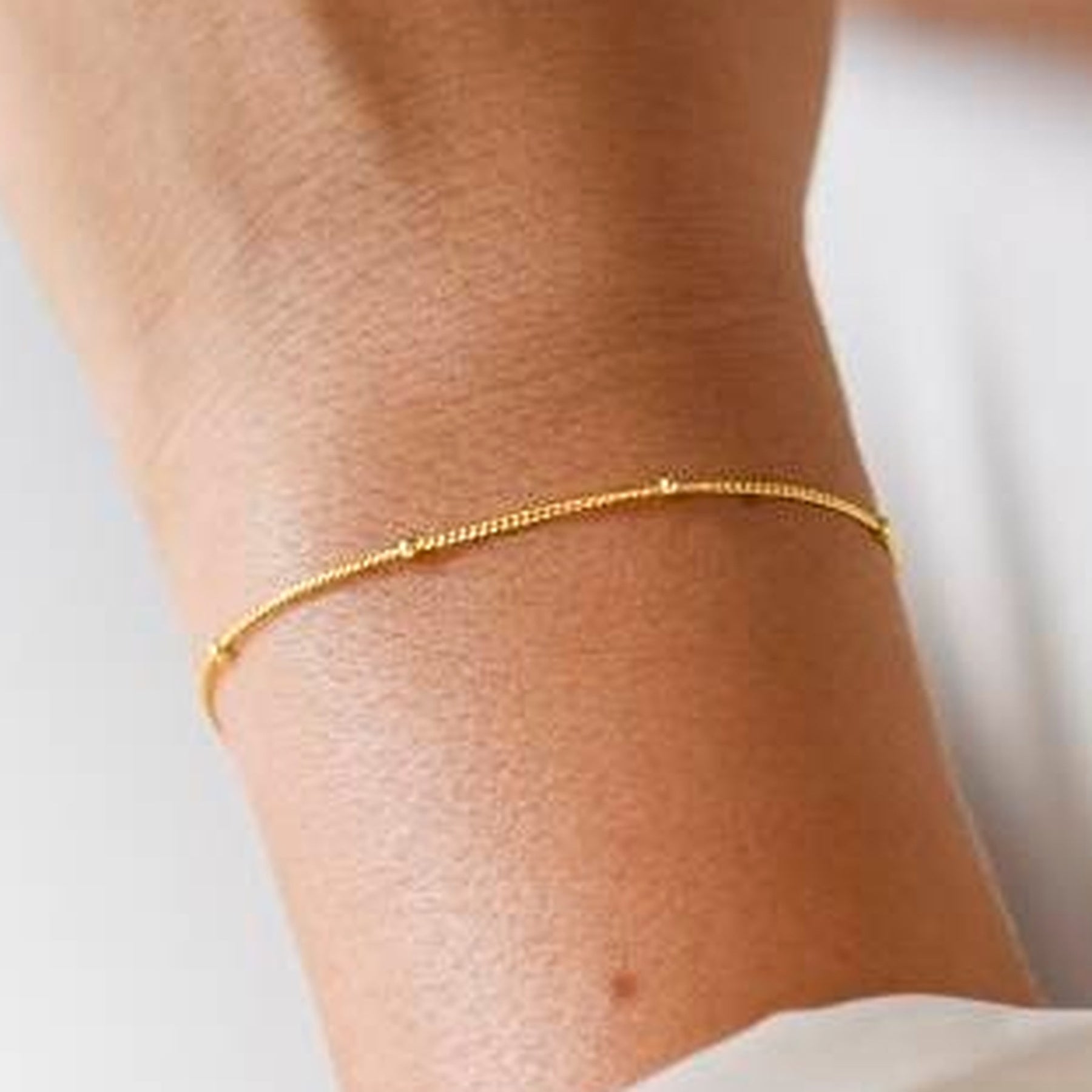 CAPUCINE SATELLITENARMBAND – 925ER STERLING SILBER, 18K VERGOLDET