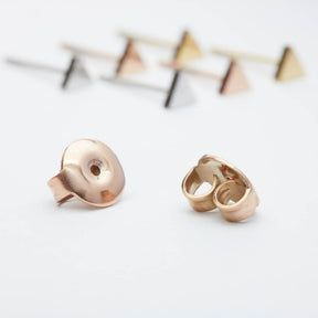 Ohrstecker Dreieck-schlicht-minimal-filigran-minimalistisch-zart-geometrisch-Edelstahl-Gold-Rosegold-vergoldet