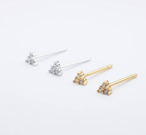 1 Paar zarte Ohrstecker-filigraner Ohrschmuck-925er Silber-vergoldet-mini Ohrstecker-Tiny-Silber-Dreieck-minimalistisch-geometrisch