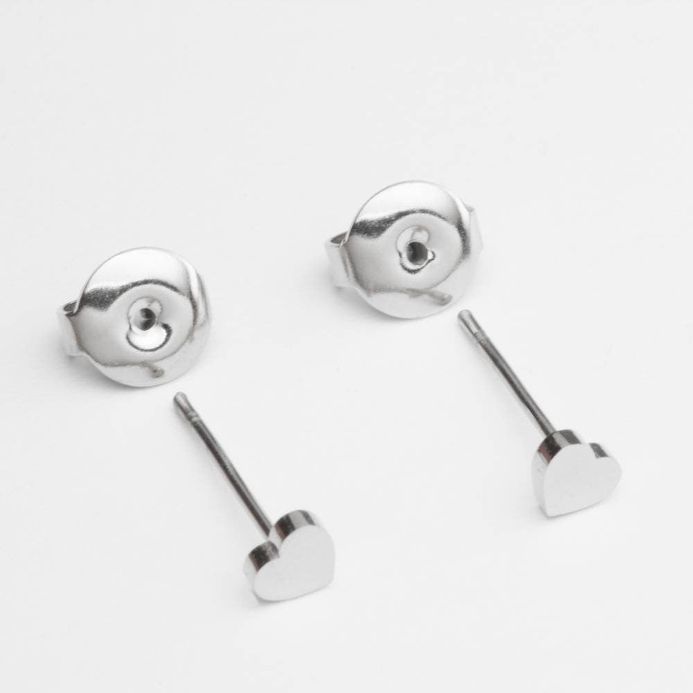 Ohrstecker, Ohrschmuck, Herz, Edelstahl, Geschenkidee, Hochzeit, geometrisch, minimalistisch, schlicht, zart, Liebe, romantisch