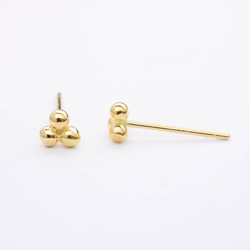 1 Paar zarte Ohrstecker-mini Ohrstecker-Kugelohrstecker-schlicht-zart-minimalistisch-Dreieck-geometrisch-925er Silber-Gold